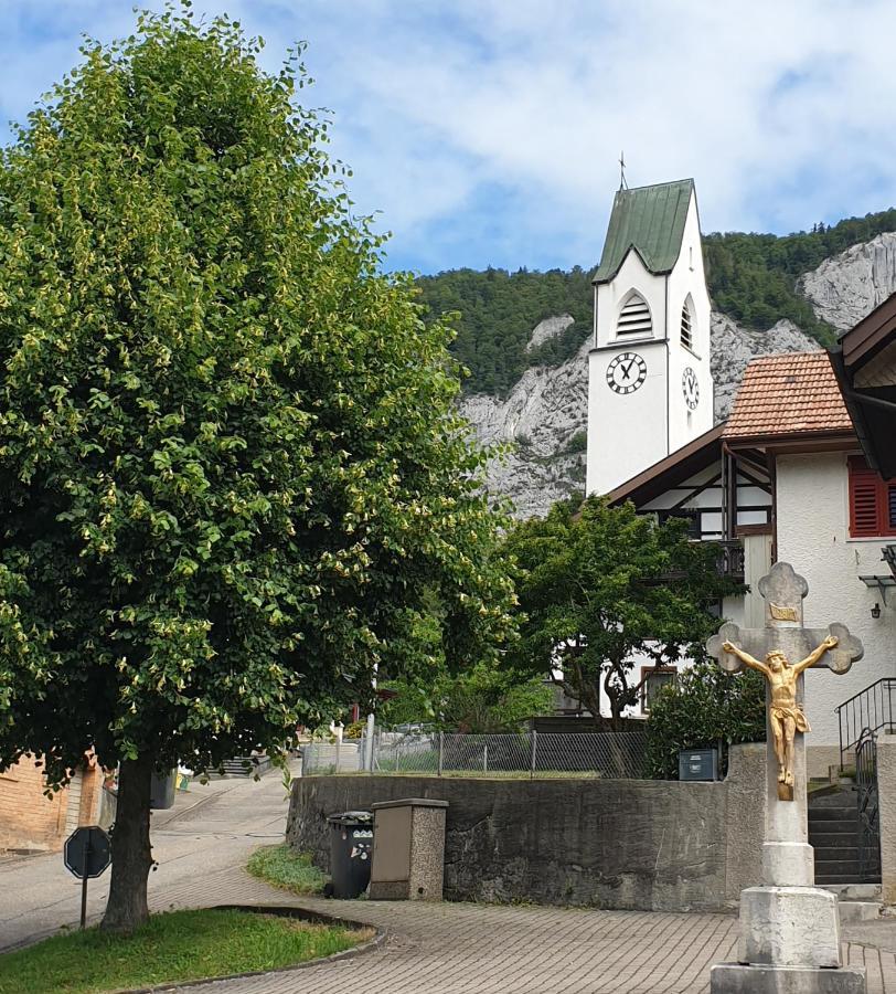 Hotel Gasthof Kreuz Welschenrohr Exterior foto